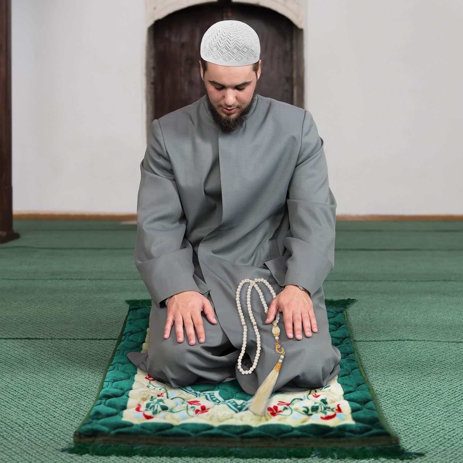 Muslim Prayer Rug Green Thick Soft Prayer Mat Hat Beads Bookmark Set for Eid Travel Ramadan Muslim Prayer Mat for Knees and Forehead Islamic Gift for Umrah, Hajj, Wedding, Janamaz image 7