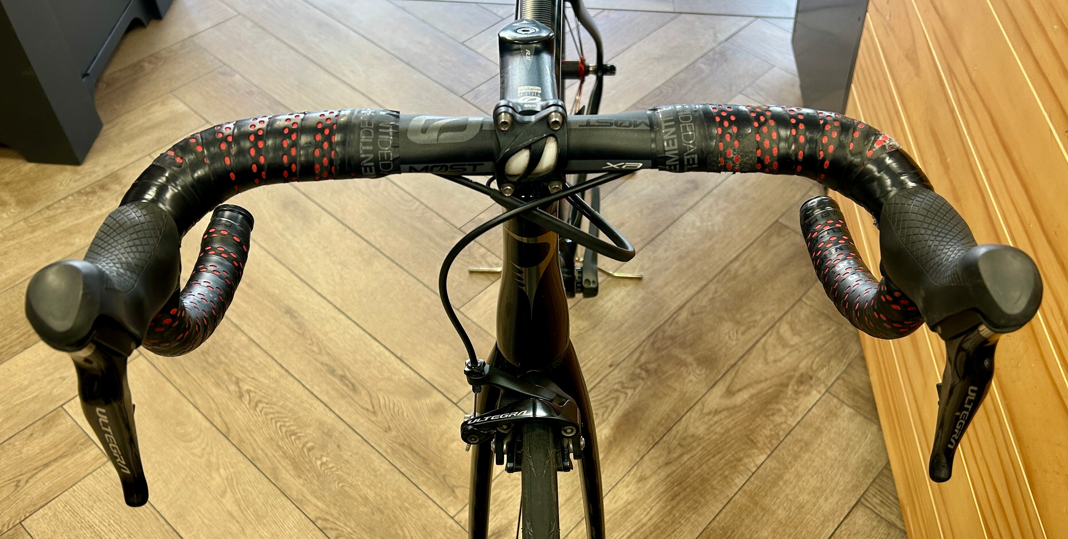 Pinarello GAN S T700 2018 - Shimano Ultegra Di2 2x11sp - Fulcrum Racing Zero image 4