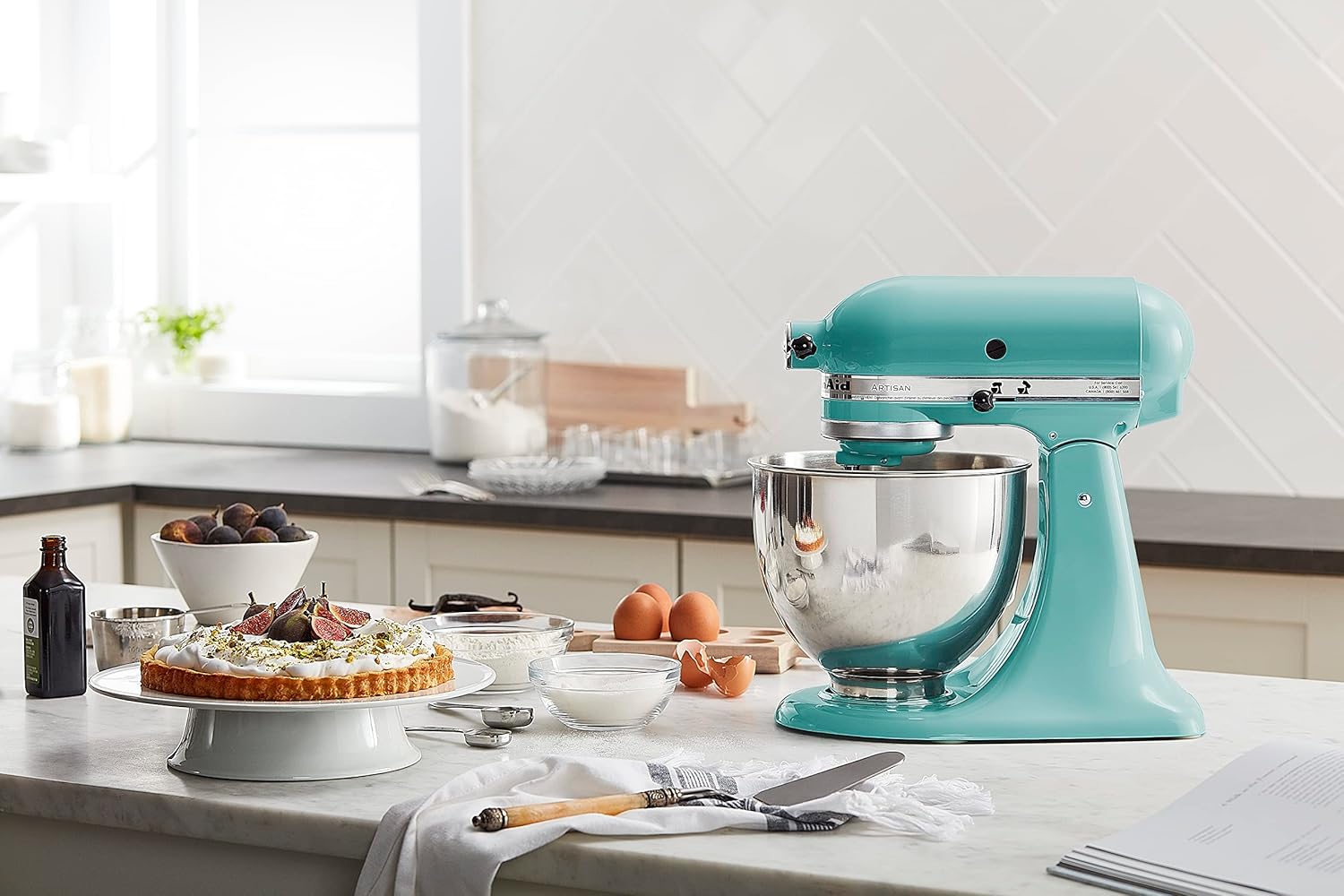 KitchenAid Artisan Series 5 Quart Tilt Head Stand Mixer with Pouring Shield KSM150PS, Removable bowl, Aqua Sky image 5
