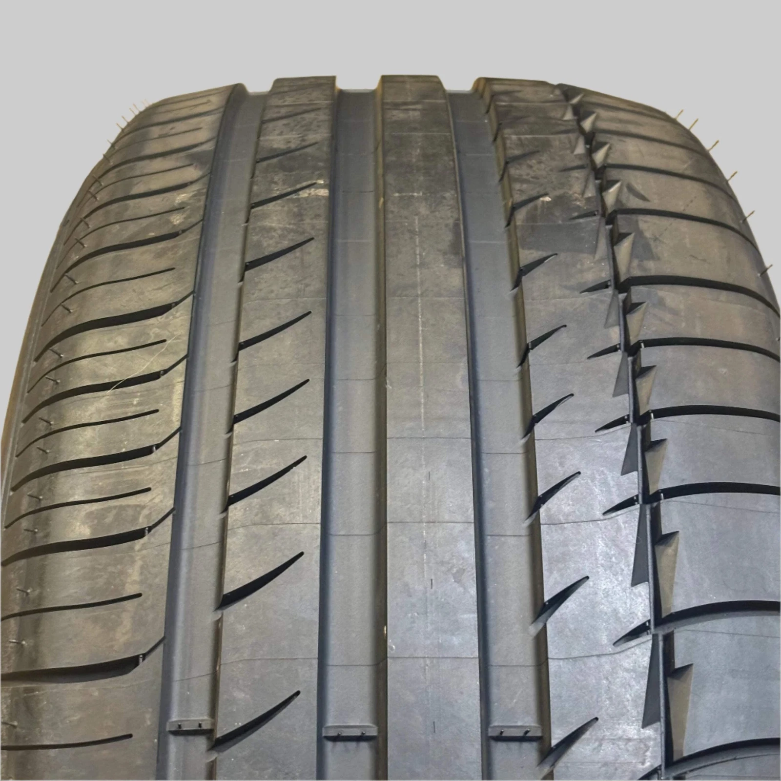 NEW OLD STOCK MICHELIN LATITUDE SPORT (N1) PORSCHE P 255 55 18 109Y XL ALL SEASO image 2