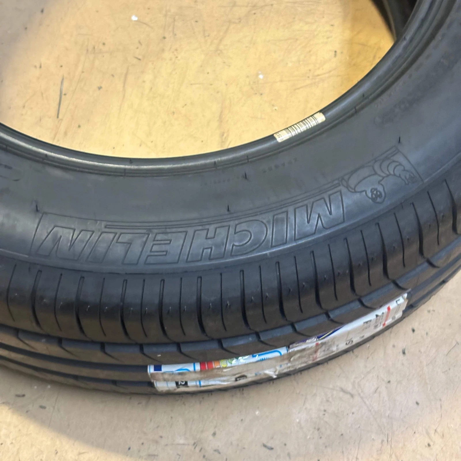 NEW OLD STOCK MICHELIN LATITUDE SPORT (N1) PORSCHE P 255 55 18 109Y XL ALL SEASO image 3
