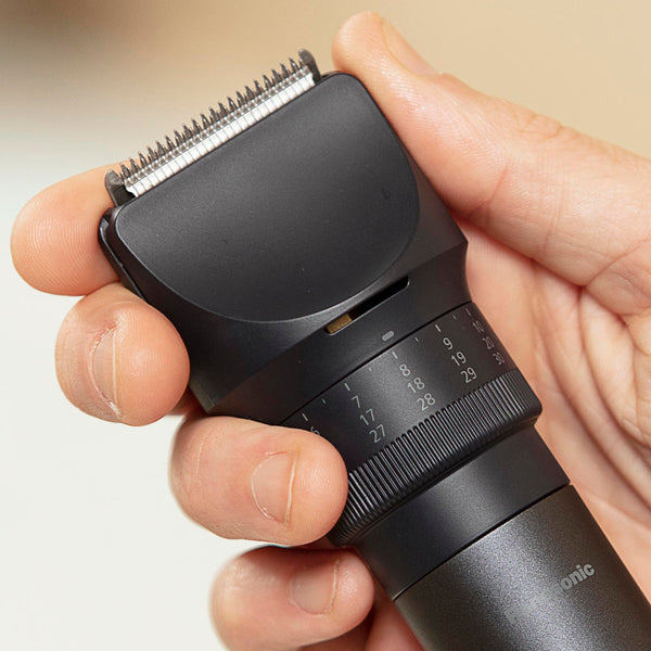 MultiShape Beard, Hair & Body Trimmer Starter Kit with 4 Combs (1-30mm) image 3