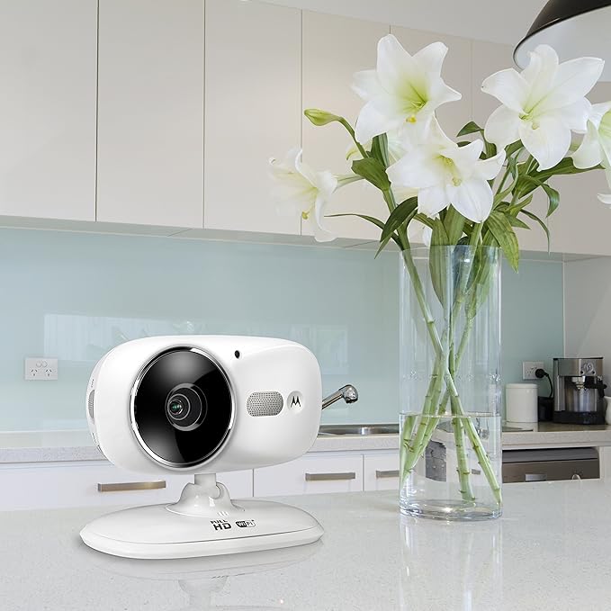 Motorola FOCUS86 Wi-Fi HD Home Video Camera with Digital Zoom (White) image 5
