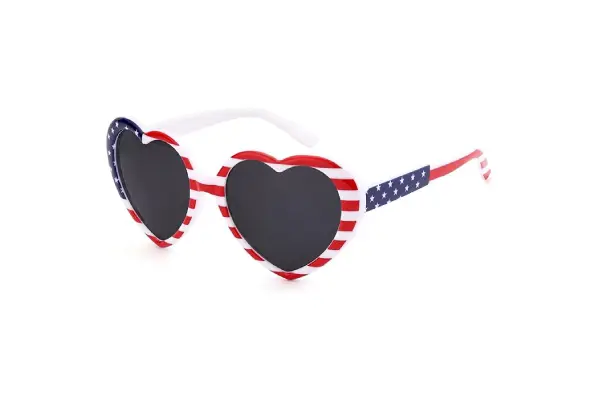 IOHLNG Heart Sunglasses for Women Men Oversized Trendy Love Shaped Sunglasses Retro Lovely Fashion Cute Sun Glasses image