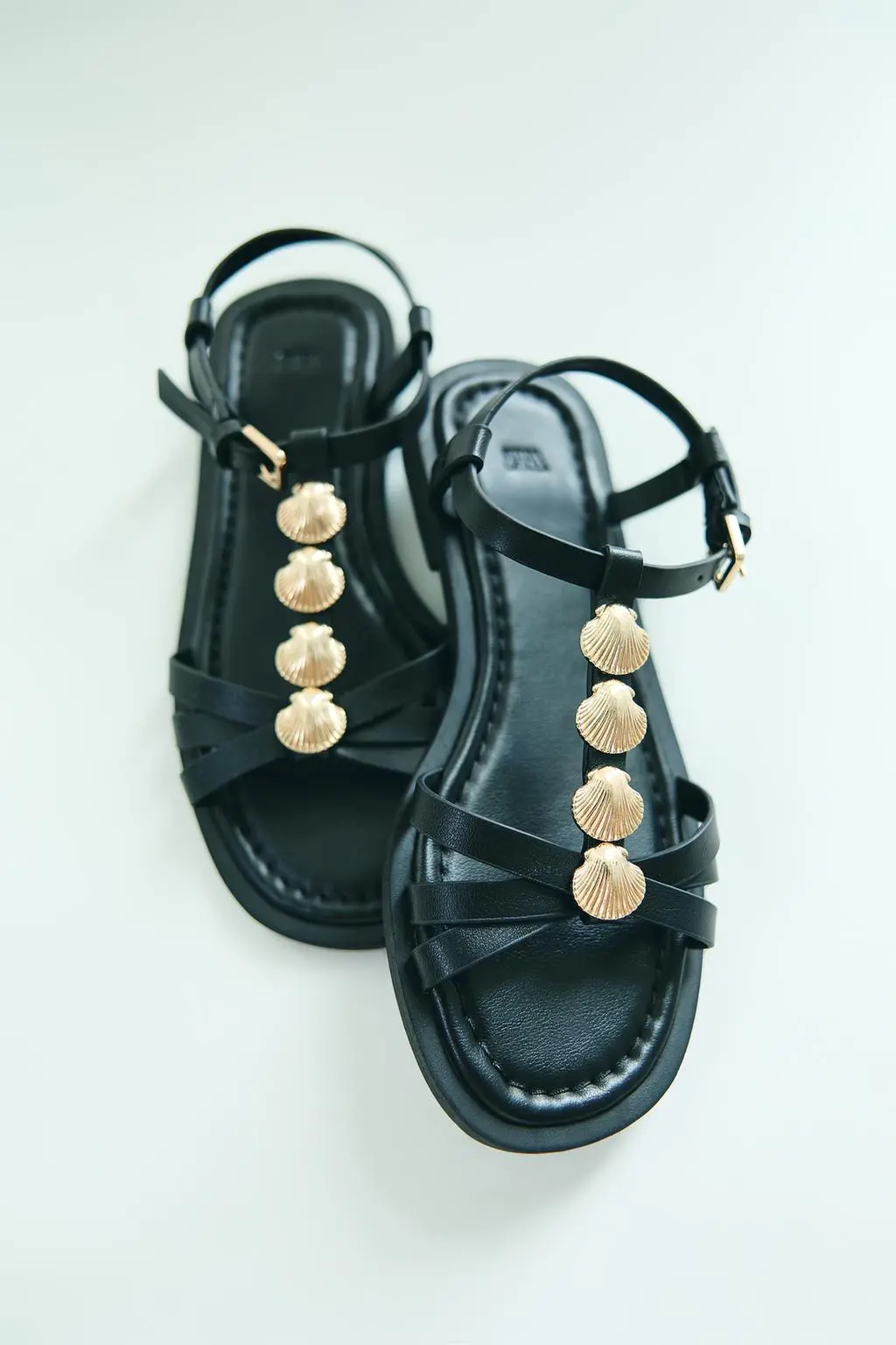 SHELL SANDALS image 6