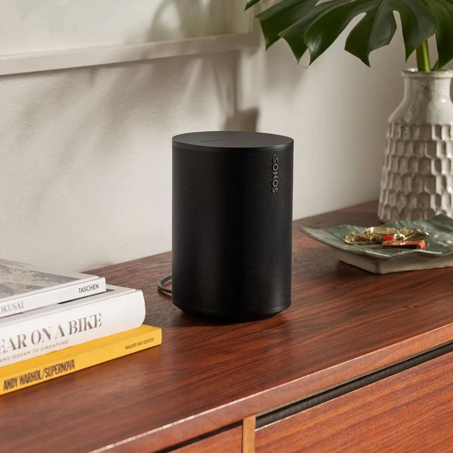 Sonos Era 100 - Black - Wireless, Alexa Enabled Smart Speaker image 4